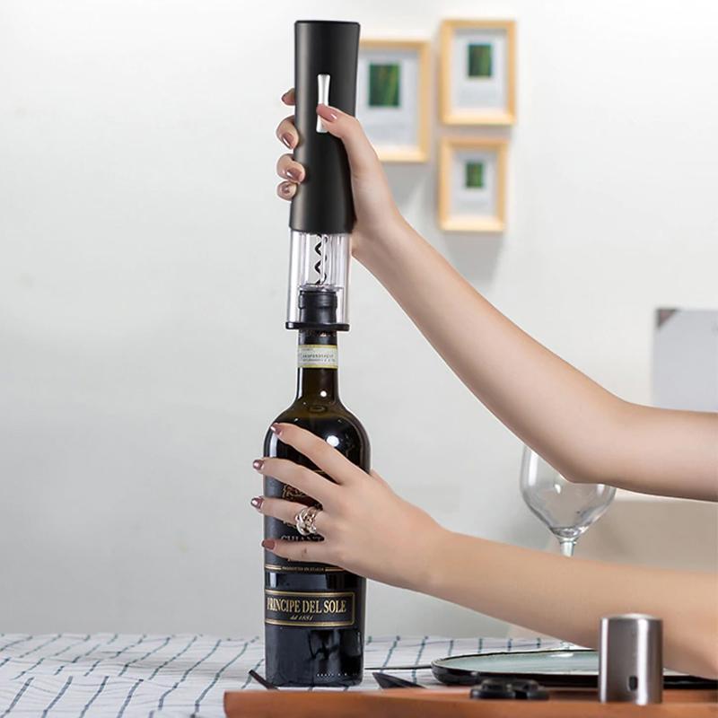 Electric wine corkscrew