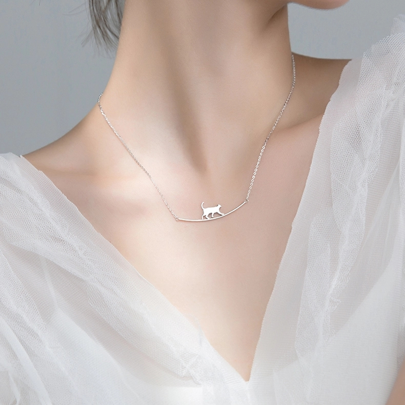 Cute Walking Cat Clavicle Chain Necklace