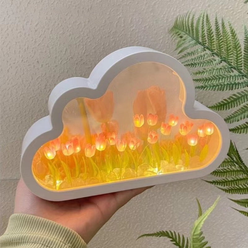 Cloud Tulip Lamp